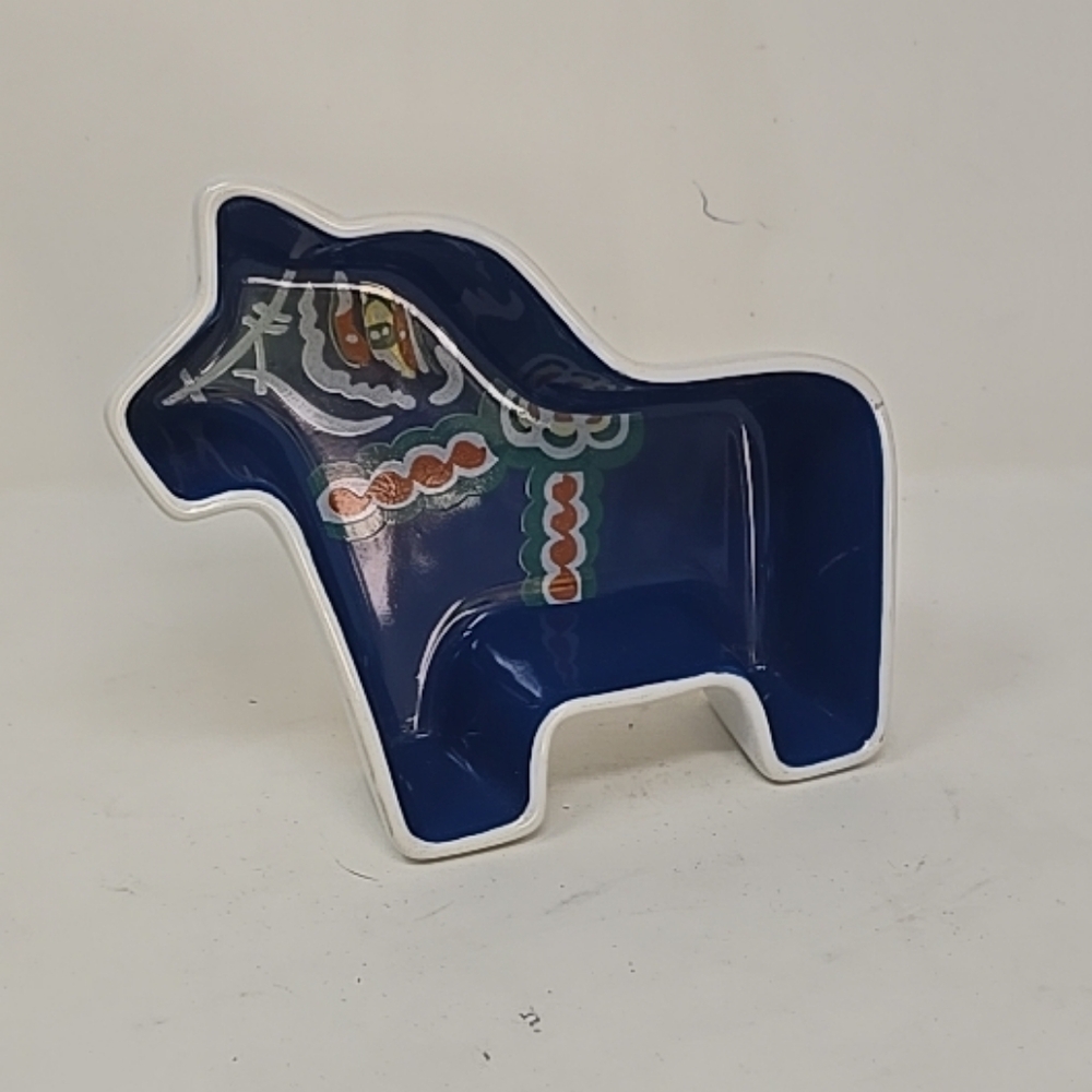 Sagaform Dala horse dish bowl blue Ylva Olsson Design Sweden Swedish folk‎ art